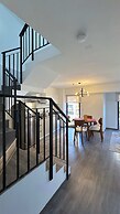 w Trendy 2BR Duplex Retreat in Cusco