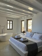ANDELIAS SIGNATURE SUITES