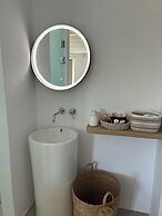 ANDELIAS SIGNATURE SUITES