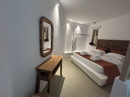 ANDELIAS SIGNATURE SUITES