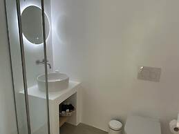 ANDELIAS SIGNATURE SUITES