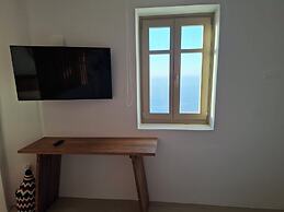 ANDELIAS SIGNATURE SUITES