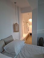 ANDELIAS SIGNATURE SUITES