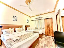 Hotel ABC - Satellite Prahladnagar