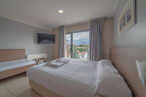 Apart Hotel Rivadavia 815