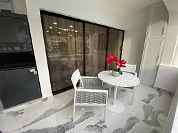 The Sapphire Suite