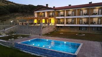 Rigani Gökçeada (+14)