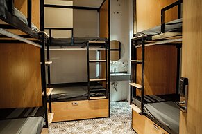 Quiri Hostel Hanoi
