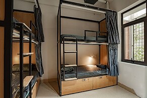 Quiri Hostel Hanoi