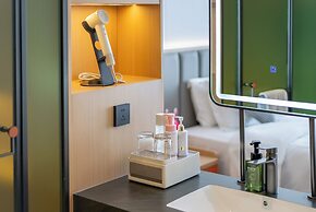 AI Lives In The Future Hotel