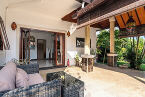 Tropical Villa Matahari