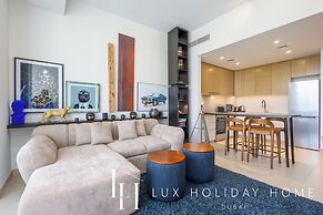 LUX 52 42 Deluxe Marina View Suite 3