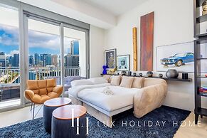 LUX 52 42 Deluxe Marina View Suite 3