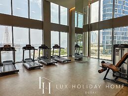 LUX 52 42 Deluxe Marina View Suite 3
