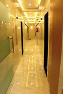 Hotel Comfy Inn