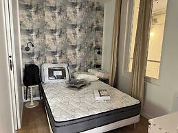Modern Studio - 2 P - Montreuil