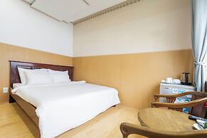 Cherry Bean Hotel