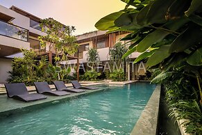 Luxe 5BR Villa, 200m to Brawah Beach Retreat