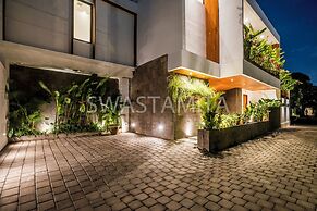 Luxe 5BR Villa, 200m to Brawah Beach Retreat