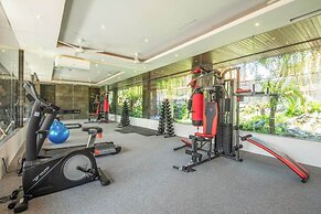 Stylish 5BR Private Villa, Central Seminyak