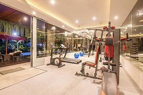 Stylish 5BR Private Villa, Central Seminyak