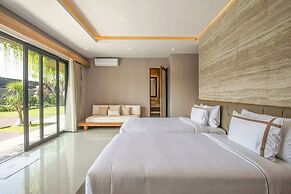 Stylish 5BR Private Villa, Central Seminyak