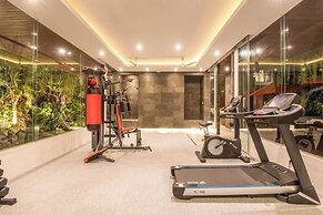 Stylish 5BR Private Villa, Central Seminyak