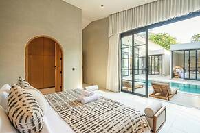 Stylish 5BR Boho Hideaway, 5 Min From Bingin Beach