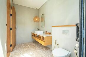 Stylish 5BR Boho Hideaway, 5 Min From Bingin Beach