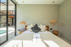 Stylish 5BR Boho Hideaway, 5 Min From Bingin Beach