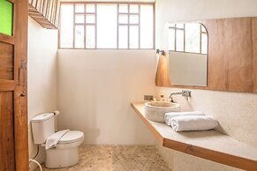Chic 2-br Villa With Pool, 800m to Canggu Beach