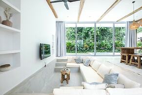 Stylish 2BR Villa, 5min to Bingin's Beach Bliss