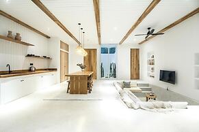 Stylish 2BR Villa, 5min to Bingin's Beach Bliss