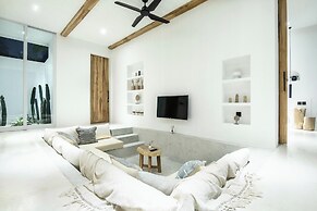 Stylish 2BR Villa, 5min to Bingin's Beach Bliss