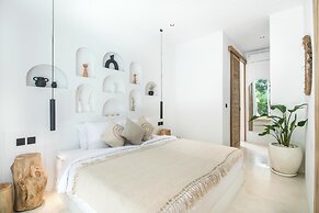 Stylish 2BR Villa, 5min to Bingin's Beach Bliss