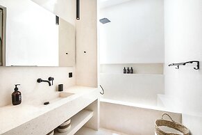 Stylish 2BR Villa, 5min to Bingin's Beach Bliss