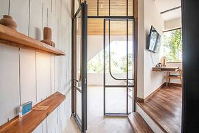 Contemporary 1-br Loft With Art Deco Shared Pool