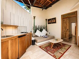 Exquisite 1-br Villa With Pool, 4 Mins to Echo Bea
