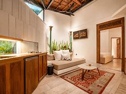 Exquisite 1-br Villa With Pool, 4 Mins to Echo Bea