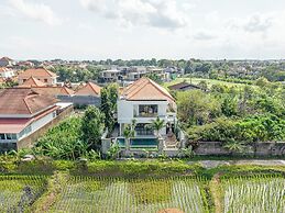 4 Bd Seminyak Scenic Rice Views 4 Mins to Beach