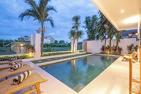 4 Bd Seminyak Scenic Rice Views 4 Mins to Beach