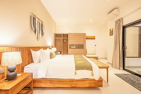 4 Bd Seminyak Scenic Rice Views 4 Mins to Beach