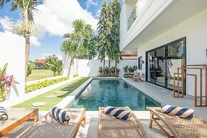4 Bd Seminyak Scenic Rice Views 4 Mins to Beach