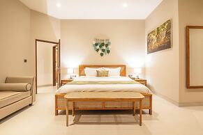 4 Bd Seminyak Scenic Rice Views 4 Mins to Beach