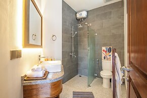 4 Bd Seminyak Scenic Rice Views 4 Mins to Beach