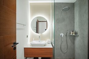 Elegant 5BR Canggu Villa, AC, Water Filter