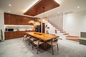 Elegant 5BR Canggu Villa, AC, Water Filter