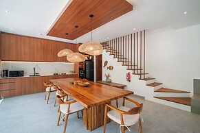 Elegant 5BR Canggu Villa, AC, Water Filter
