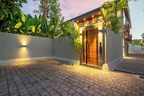 Elegant 5BR Canggu Villa, AC, Water Filter