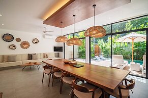 Elegant 5BR Canggu Villa, AC, Water Filter